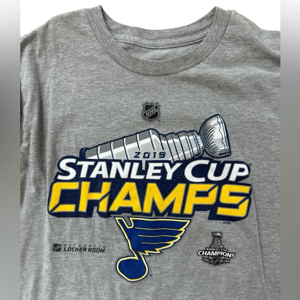 St Louis Blues 2019 Stanley Cup Champs Youth Boys T Shirt Size Large Gray‎ NHL